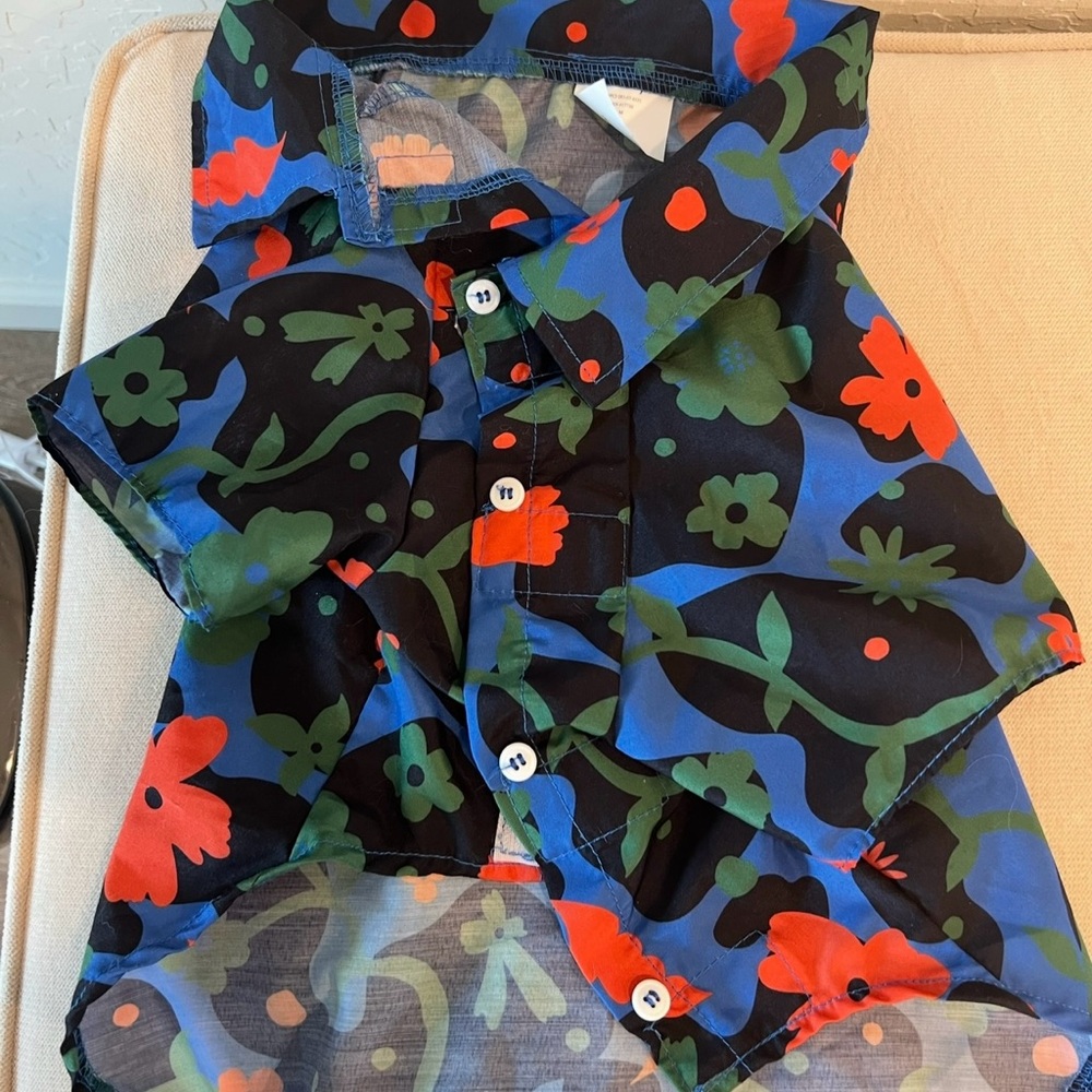 Floral Button-Up Rain Shirt for Dogs M sizes